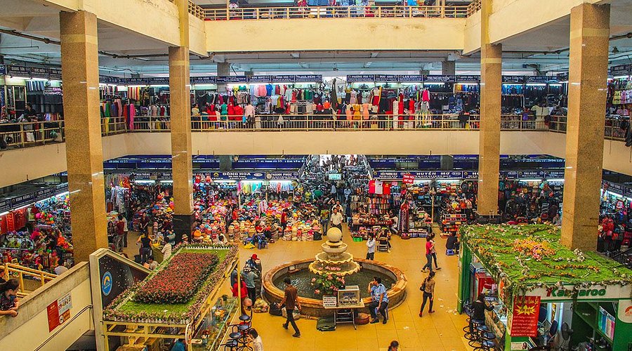 🛒 Dong Xuan Market